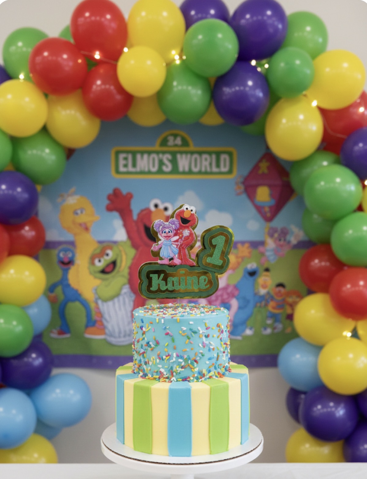 Elmo & abby cadabby caketopper