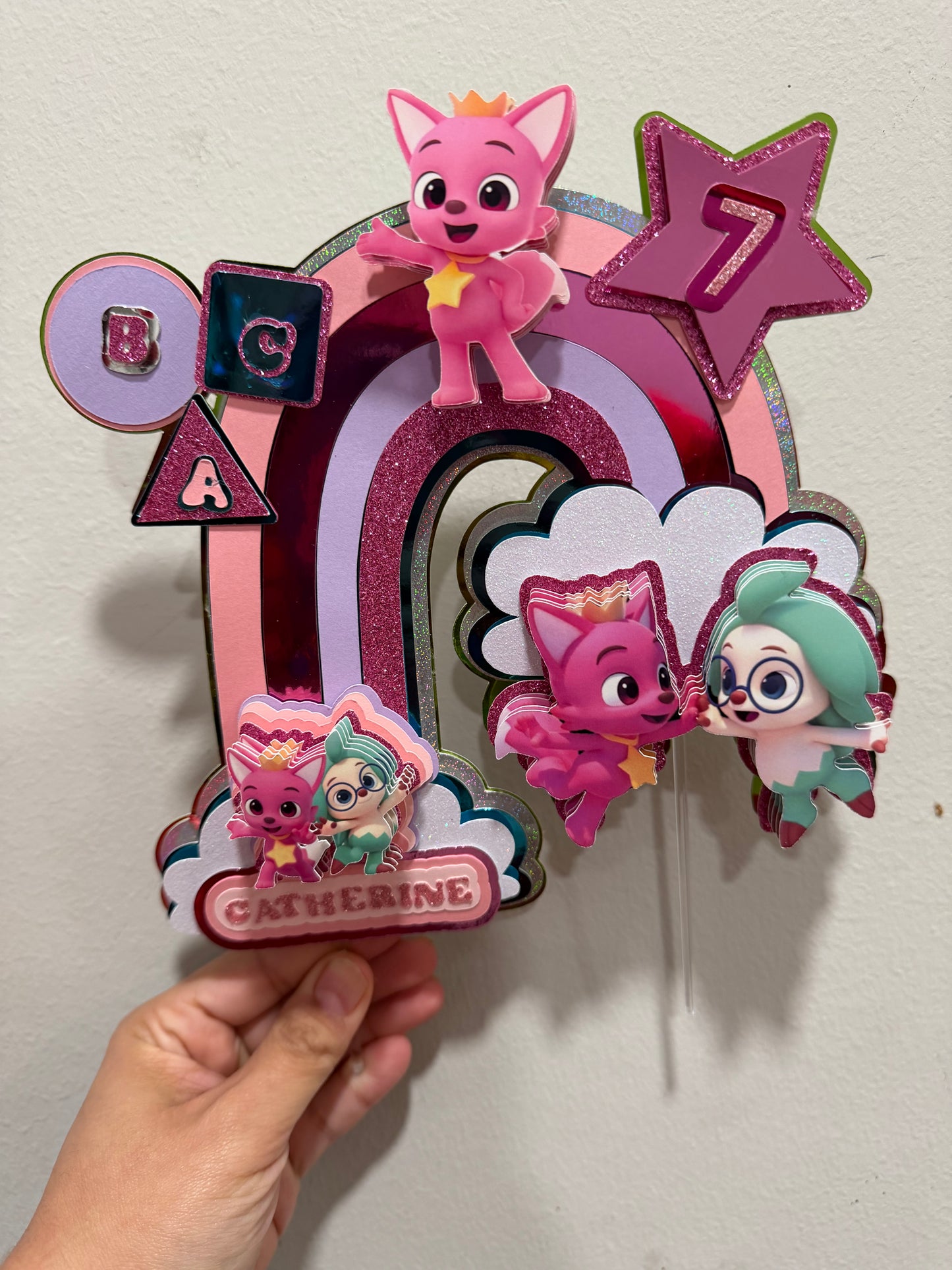 Hogi- pinkfong cake topper